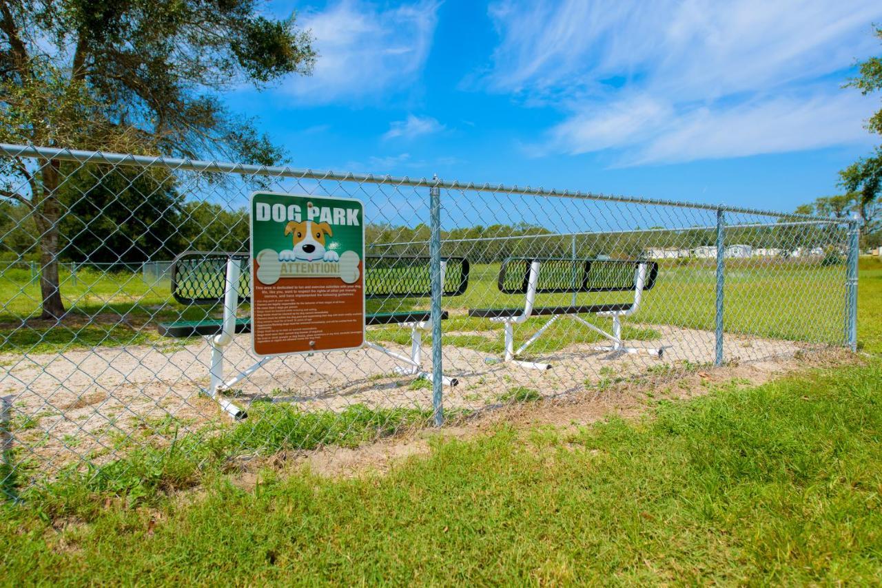 Three Lakes - Rv Resort ハドソン エクステリア 写真